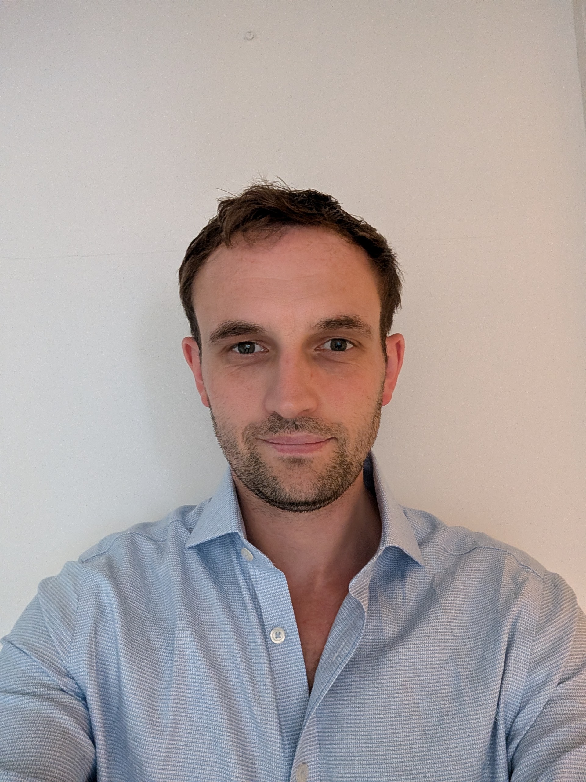 Tom Dixon headshot